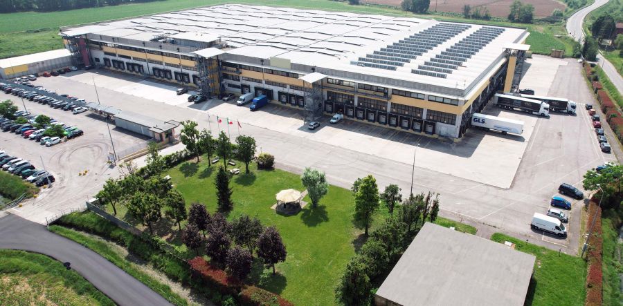 aerial view of the property of Tribiano (MI)